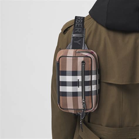 marsupio burberry uomo|Marsupio Cason (Marrone betulla scuro) .